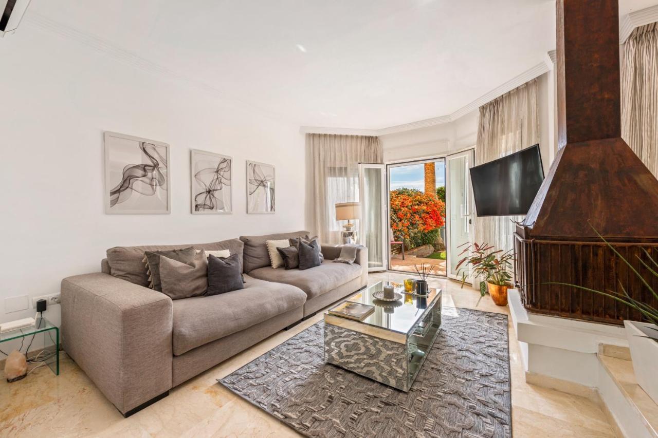 Cozy Townhouse Selwo Villa Estepona Bagian luar foto