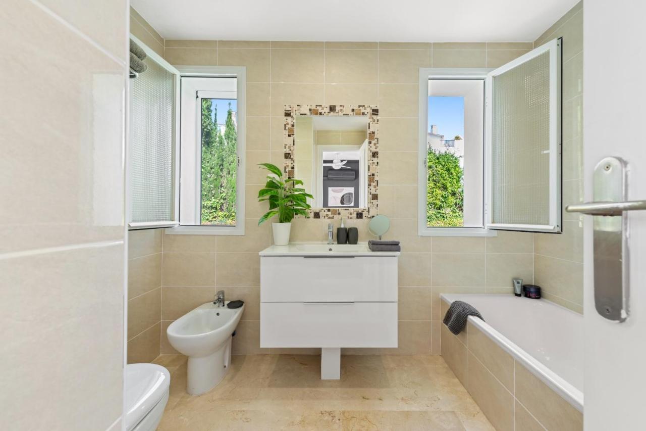 Cozy Townhouse Selwo Villa Estepona Bagian luar foto