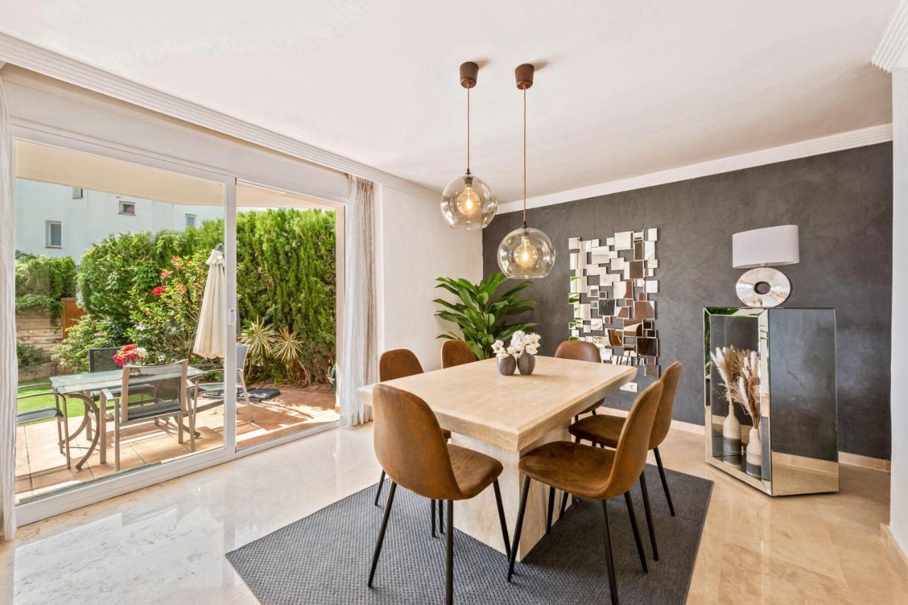 Cozy Townhouse Selwo Villa Estepona Bagian luar foto